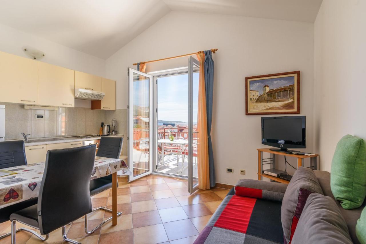 Apartment Mary Trogir Zewnętrze zdjęcie