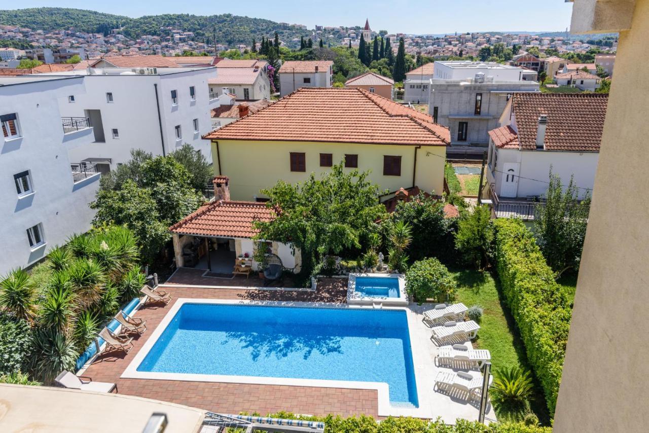 Apartment Mary Trogir Zewnętrze zdjęcie